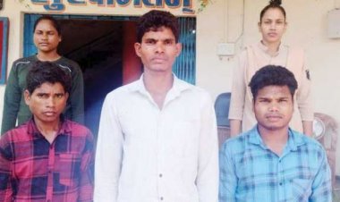 3 नक्सली गिरफ्तार, बैनर पोस्टर बरामद