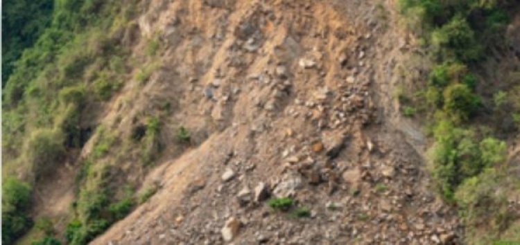 इंडोनेशिया के सुलावेसी में भूस्खलन से 14 ग्रामीणों की मौत