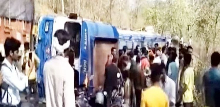 डीजल सप्लाई करने वाली टैंकर हादसे का हुई शिकार