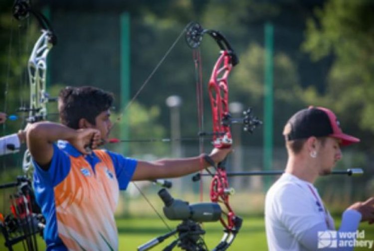 प्रियांश ने पुरुषों की व्यक्तिगत कंपाउंड स्पर्धा में रजत पदक जीता