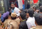 नीट पेपर लीक : तेलंगाना में छात्र नेताओं ने किया प्रदर्शन