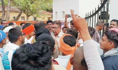 पूनम पटेल हत्या की पुन: जांच की मांग, एसपी दफ्तर घेरा