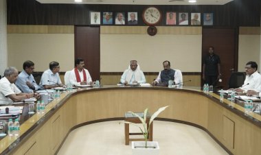 मुख्यमंत्री श्री विष्णु देव साय की अध्यक्षता में मंत्रालय में कैबिनेट की बैठक शुरू