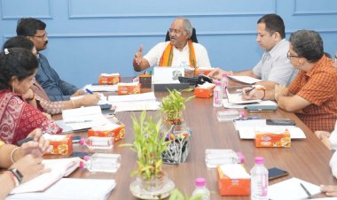 प्रदेश के सभी स्कूलों में बनाया जाएगा स्मार्ट क्लासरूम: शिक्षा मंत्री श्री बृजमोहन अग्रवाल