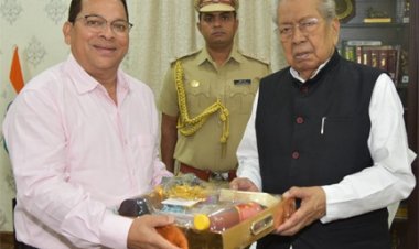 राज्यपाल हरिचंदन से प्रधान मुख्य वन संरक्षक अनिल साहू ने सौजन्य मुलाकात की