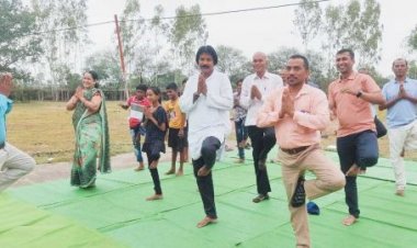 भैंसातरा स्कूल में योग शिविर