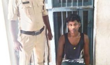 मेडिकल दुकान में चोरी,  नाबालिग समेत दो गिरफ्तार, एक फरार