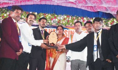 दीप प्रज्वलित कर विधायक ने स्कूल का किया उद्घाटन