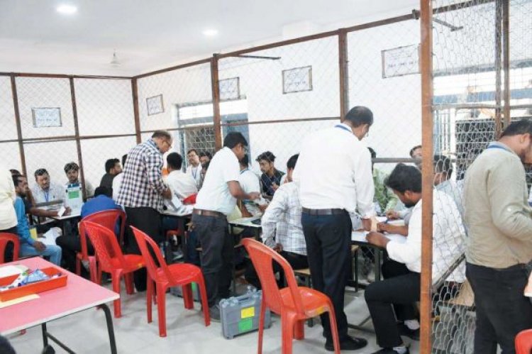 सरगुजा: भाजपा के चिंतामणी महाराज आगे