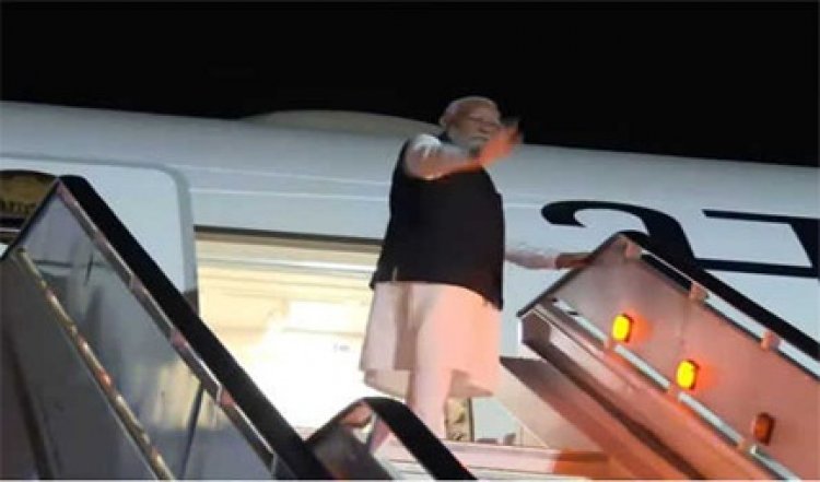 मोदी जी7 शिखर सम्मेलन समापन के बाद भारत के लिए रवाना हुए