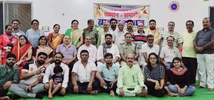 रक्तदान दाताओं का ब्राह्मण समाज ने किया सम्मान