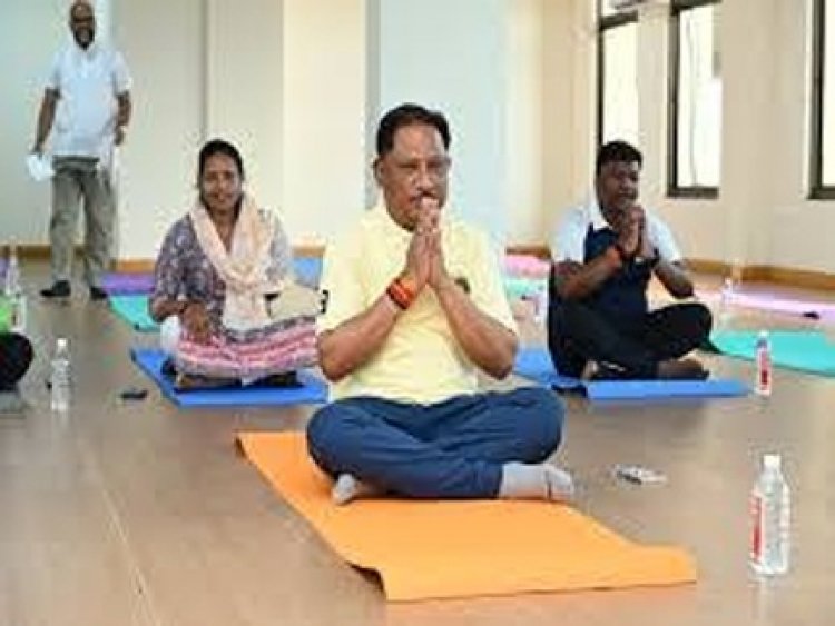 धान खरीदी की आरंअन्तर्राष्ट्रीय योग दिवस : मुख्यमंत्री विष्णु देव साय 21 जून को राजधानी के साइंस कॉलेज मैदान में करेंगे योगाभ्यासभिक तैयारियों के लिए मंत्री मंडलीय उप समिति की बैठक सम्पन्न