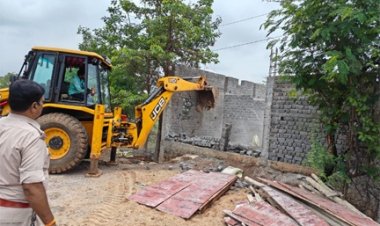 संवेदनशील मुख्यमंत्री की सख्त कार्रवाई : सेजबहार में सरकारी जमीन से हटाया गया बेजा कब्जा, पक्के निर्माण और तार फेंसिग घेरा भी तोड़ा