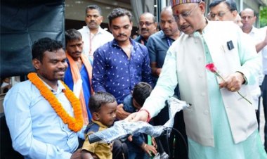 दिव्यांगता कमजोरी नही, मन के हौसले से जीवन की उड़ान