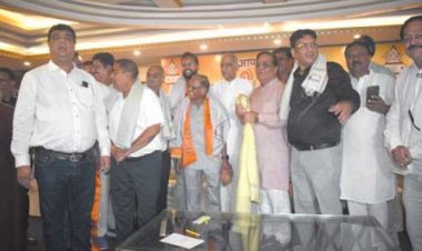 व्यापारियों को राहत पहुंचाने जीएसटी, और अन्य समस्याओं को हल करने एकता पैनल करेगा पहल