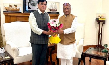 केन्द्रीय मंत्री मांडविया से मुख्यमंत्री विष्णुदेव साय ने  आज मुलाक़ात की