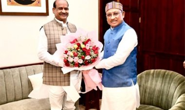 मुख्यमंत्री श्री विष्णुदेव साय ने लोक सभा अध्यक्ष श्री ओम बिड़ला से नई दिल्ली में महत्वपूर्ण मुलाक़ात