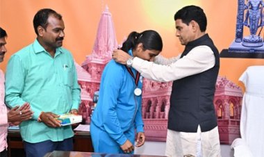 छत्तीसगढ़ की बेटियों ने राज्य और देश का मान बढ़ाया- खेल मंत्री टंकराम वर्मा