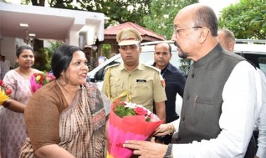 छत्तीसगढ़ के मनोनीत राज्यपाल श्री रमेन डेका का राजभवन पहुंचने पर किया गया आत्मीय स्वागत