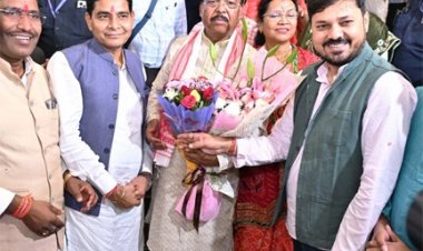 राजस्व मंत्री वर्मा, कैबिनेट मंत्री राम विचार नेताम के नवा रायपुर स्थित आवास के गृह प्रवेश कार्यक्रम में हुए शामिल