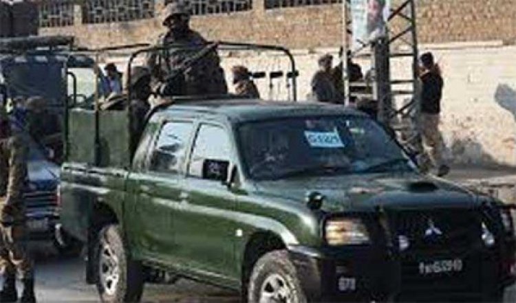 पाकिस्तान में दो अभियानों में नौ आतंकवादी मारे गये