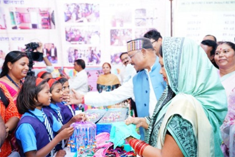 बच्चों की मोहक मुस्कान का जादू....