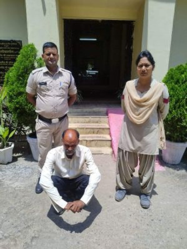 छेडख़ानी, अधेड़ गिरफ्तार