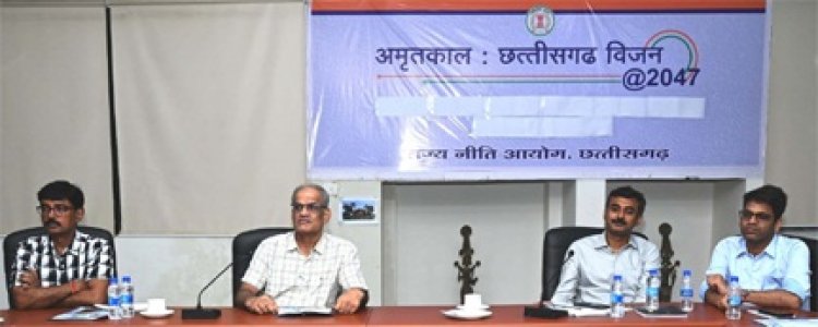 नवाचार, तकनीकीकरण, विकेन्द्रीकरण, जनभागीदारी और नगारिक सेवाओं में गुणवत्ता सुधार जैसे विषयों को दस्तावेज में शामिल कराने हुआ मंथन