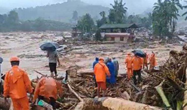 केरल में भूस्खलन में 63 लोगों की मौत , 70 घायल