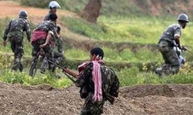 मुठभेड़ के बाद मौके से सुरक्षा बलों ने दो आईईडी किए बरामद