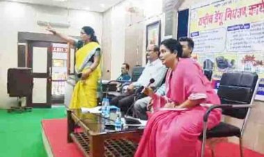 डेंगू पर बैठक, भाजपा-कांग्रेस के नेता भिड़े