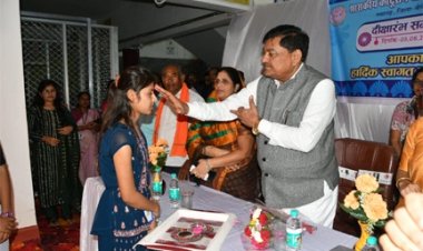 खेल, कला और व्यावसायिक कौशल में दक्ष बने विद्यार्थी : खाद्य मंत्री बघेल
