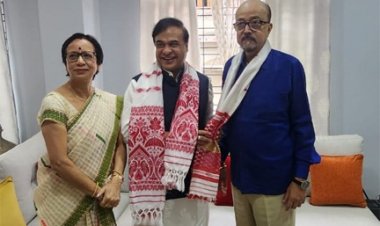 राज्यपाल रमेन डेका से असम के मुख्यमंत्री हिमंत बिस्वा सरमा ने की सौजन्य मुलाकात