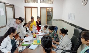 रायपुर के डॉक्टरों ने कोलकाता रेप मर्डर केस के खिलाफ की हड़ताल, OPD सेवाएं बंद, मरीजों की मुश्किलें बढ़ी