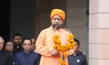 योगी ने किया वीर सपूतों के परिजनों को किया सम्मानित