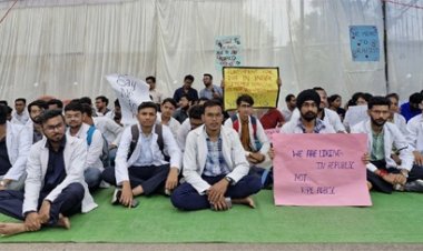 अंबेडकर के साथ अब AIIMS डाक्टरों ने भी किया हड़ताल