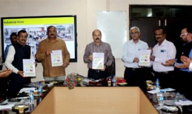 फूड इंडस्ट्री के उद्योगपतियों से रूबरू हुए फूड टेक्नोलॉजी के विद्यार्थी