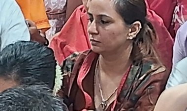 रजनीकांत की बेटी सौंदर्या महाकाल मंदिर पहुंची:भस्म आरती में शामिल हुई