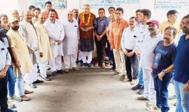 अम्बिकापुर से दुर्ग ट्रेन के समय में परिवर्तन, एक और प्लेटफार्म सहित अन्य मांगें महाप्रबंधक से