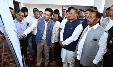 मुख्यमंत्री विष्णु देव साय नवा रायपुर में बन रहे शहीद वीर नारायण सिंह संग्रहालय के निरीक्षण के लिए पहुंचे