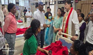 जगदलपुर में फूड पाॅइजनिंग से 40 छात्र बीमार