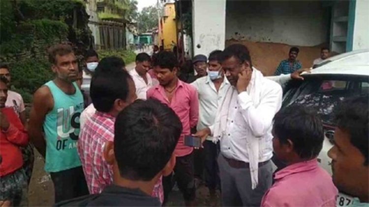 निजी समिति द्वारा बनाए बाड़े में हुई 14 पशुओं की मौत