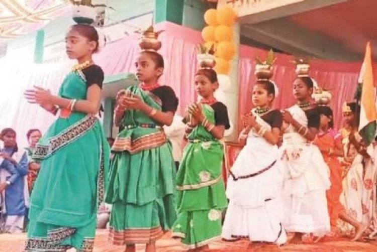 विधायक रोहित साहू ने कौंदकेरा में किया ध्वजारोहण