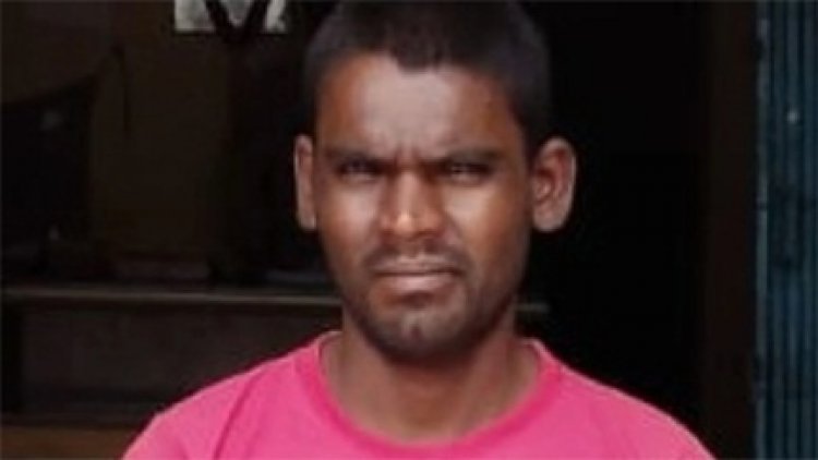 पहले बड़े भाई की शादी की बात पर गुस्साए छोटे बेटे ने की माँ पर बसुले से हमला, सिर फोड़ा