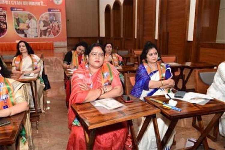 एक दिवसीय कार्यशाला दिल्ली में, शामिल हुई छत्तीसगढ़ प्रदेश अध्यक्ष शालिनी