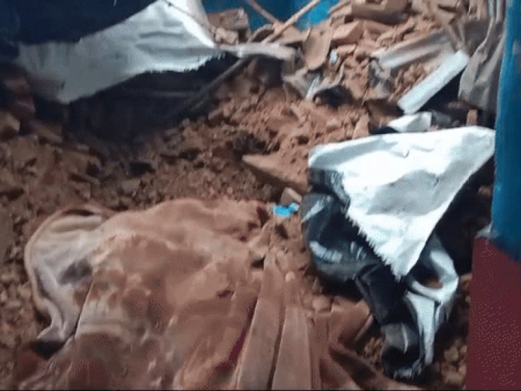 मकान की दीवार गिरी, दंपती की मौत:जबलपुर में भाई बोला- आंखों के सामने चली गई भाई-भाभी की जान