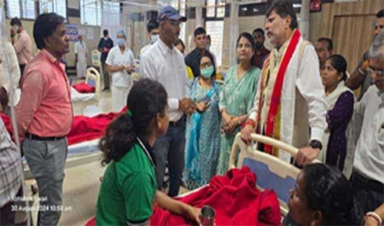 जगदलपुर में फूड पाॅइजनिंग से 40 छात्र बीमार