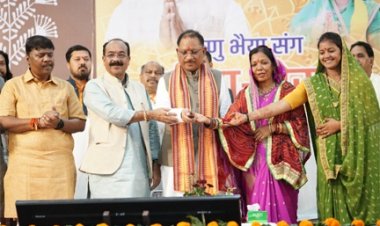 मुख्यमंत्री श्री विष्णु देव साय ने तीजा के अवसर पर दी बड़ी सौगात, 70 लाख महिलाओं को मिली महतारी वंदन योजना की सातवीं किस्त