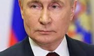 पुतिन मंगोलिया पहुंचे, गिरफ्तारी वारंट के बावजूद भव्य स्वागत हुआ