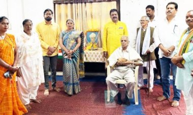 सेवानिवृत्त शिक्षक का सम्मान